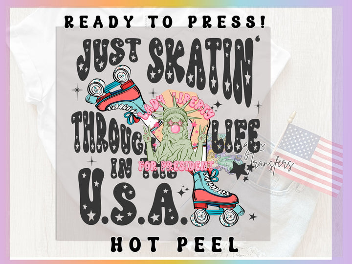 a t - shirt with a picture of a statue of liberty on it