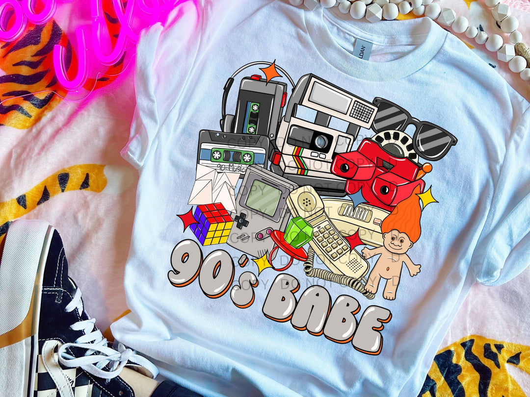 a t - shirt with the words 90's babe on it