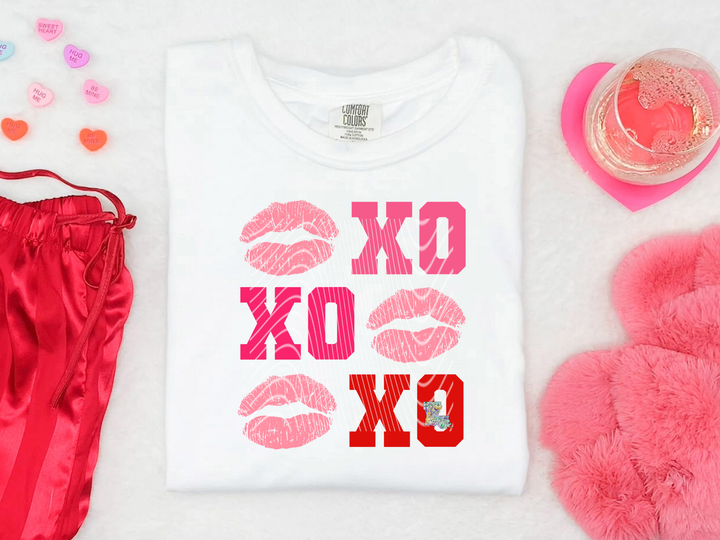 XOXO Kisses